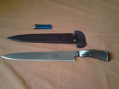 Hola, vendo este gran facon de 28 cm de hoja, con trabajo de lima en el lomo, empuñadura en asta de ciervo 02