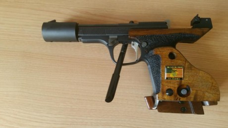 Hola a todos.

Pongo a la venta un ejemplar prácticamente nuevo de este modelo, francés de producción 01