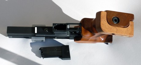 Se vende pardini hp 32, el arma viene con maletin y 2 cargadores, el cañón es nuevo y apenas se ha disparado 11