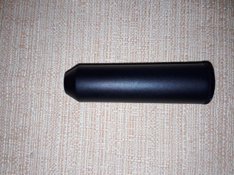  20180619_185455.jpg  20180619_185518.jpg  20180619_185625.jpg 
Juego de limpieza para cal 9mm /38. 
20€ 02