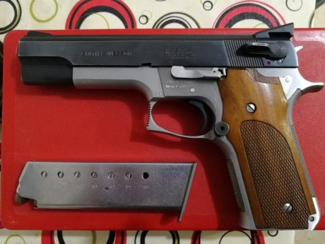 Un buen amigo me pide que ponga en venta su "juguete":

"Se vende en 750,00 Euros"

Se 02