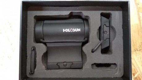 Vendo visor de punto rojo, marca: HOLOSUN, modelo: HS403B
Esta nuevo, montado y desmontado.
Con su embalaje 01