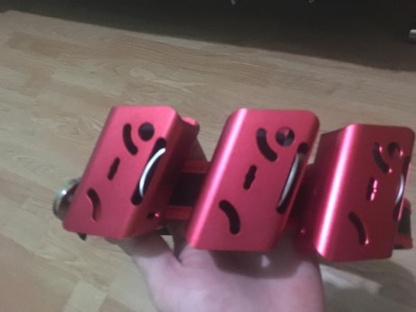 Estoy interesado en una funda para IPSC de la STI EDGE, tambien me interesarian portacargadores
Saludos 51