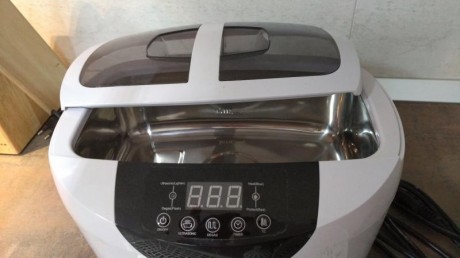 Vendo Equipo Ultrasonidos para limpieza de vainas y partes de armas.

Es un modelo similar al Hornady 00