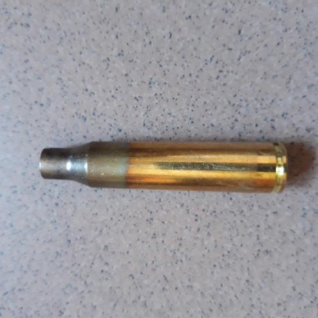 Se venden lotes de vainas 338 LM de la marca LPT
Con 1 disparo.
20 vainas 30 euros. Tengo varios lotes 00