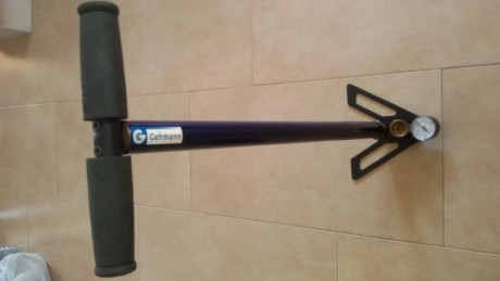Vendo bomba aire comprimido de la Marca Gehmann por dejar ésta modalidad. Se encuentra en Murcia y pido 00