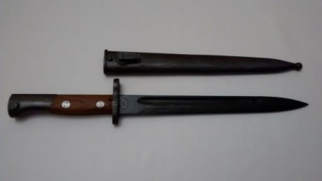 Vendo bayoneta para K98, Z24, etc. de arsenal, está sin uso, solo tiene lijeras marcas en la hoja de sacarlo 02