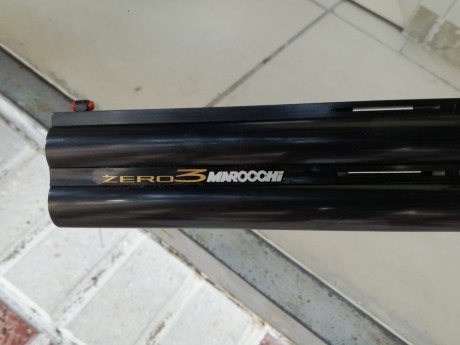 Hola, un amigo que no se maneja bien por Internet pone en venta una escopeta MAROCCHI ZERO 3 TRAP doble 32