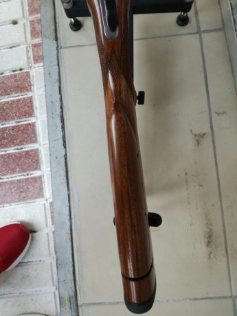 Hola, un amigo que no se maneja bien por Internet pone en venta una escopeta MAROCCHI ZERO 3 TRAP doble 31