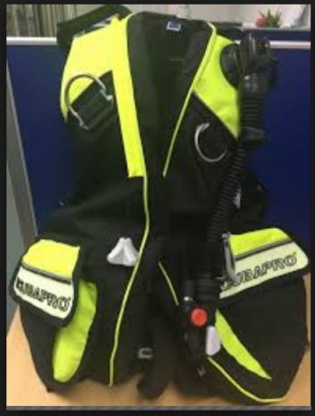 Buenos días, 

Vendo 2 unidades con primera etapa Scubapro MK25 con regulador Scubapro R390

Precio: 400 00