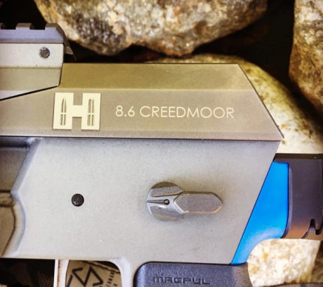 Se ve que el apellido Creedmoor viste bastante y lo mismo que hicieron con el 260 Remington/6.5 Creedmoor 00