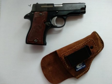 Vendo Star DKL 9 mm corto. Guiada A. El arma se encuentra en Asturias. Con dos cargadores, funda interior 30