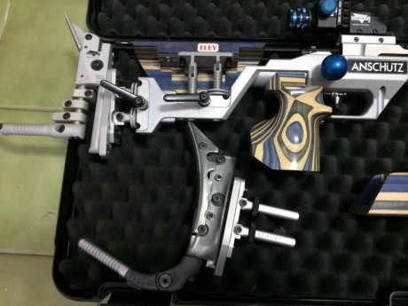 Vendo carabina Anschütz modelo 2013 en un estado impecable y con una agrupación fantástica. La carabina 21