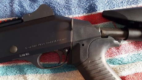 Hola
Vendo soporte de correa para escopeta Benelli
Tiene leves marcas de haberlo montado, pero no se ha 10