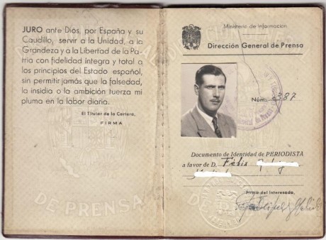  EN RECUERDO Y HOMENAJE A LOS QUE YA NO ESTÁN. 

Si pones en  GOOGLE    PASAPORTES EN LA MEMORIA   da 61