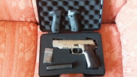 Hola a todos.
Vendo una estupenda pistola Sig Sauer P 226 S.
Es una magnífica pistola de precisión en 02