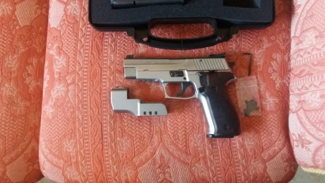 Hola a todos.
Vendo una estupenda pistola Sig Sauer P 226 S.
Es una magnífica pistola de precisión en 00