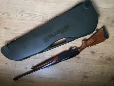 Vendo rifle semiautomático BENELLI ARGO calibre 30/06. Muy buen estado y muy cuidado, algun rasguño leve 00