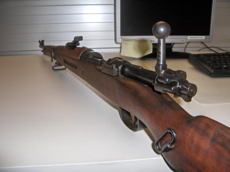 Vendo VZ 24 del año 1938 con escudo león rampante del ejercito checo en calibre original 8x57 fabrica 110