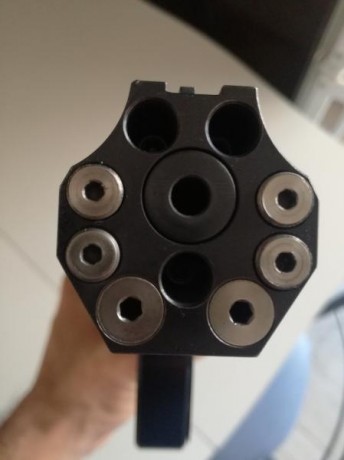 Buenas tardes compañeros.
Pongo en venta mi Match Gun MG2E
Os adjunto fotografías de la misma.
A lo que 00