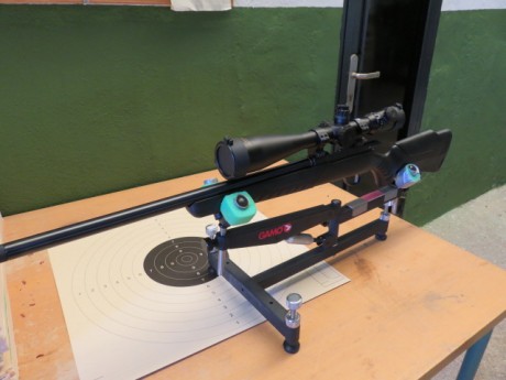 Hola a todos pongo en venta una carabina SAKO con dos cañones uno del 17 HMR y otro del calibre 22 WMR 11