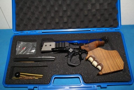 Buenas días.
Vendo MATCH GUN del calibre 32 MG4

En condiciones excelentes, e impecable, la vendo porque 00
