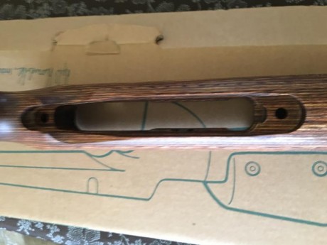 Vendo esta preciosa culata, de la marca KKC noruega, especifica para rifles TIKKA t3/tx3. Solo ha estado 00