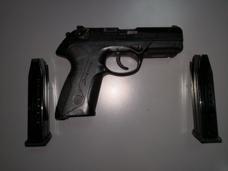 Un compañero vende  Beretta PX4 Storm con muy poco uso ya que la misma ha sido usada para servicio por 02