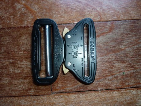 Vendo esta hebilla Austrialpin Cobra para cinturon de servicio de hasta 50 mm/ 2 pulgadas ( los habituales 00