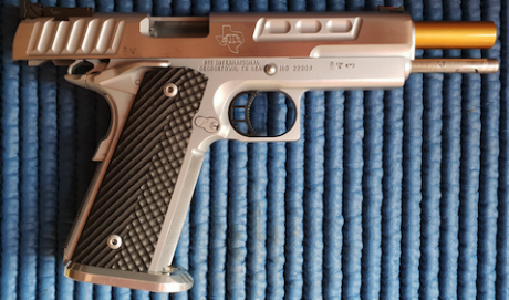 Muy buenas a todos!!!!!!!

Vendo esta maravilla de arma debido a que no la uso y necesito un hueco en 11