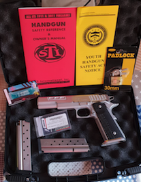 Muy buenas a todos!!!!!!!

Vendo esta maravilla de arma debido a que no la uso y necesito un hueco en 21