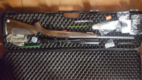 Buenos días a todos, 
 
    Vendo mi Anschutz 1710 HB con cañón de acero inoxidable (de los que ya no 00