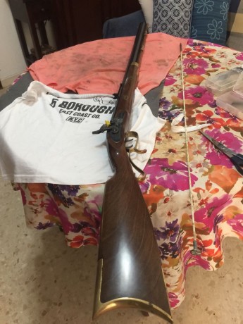 Se vende rifle ardesa del calibre 45, paso 1/20, en buen estado, ha tirado muy poco, con doble disparador 02