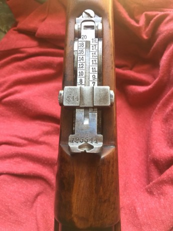 Se vende rifle Mauser Ankara, calibre 8x57, en buen estado
También se dispone de material de recarga para 11