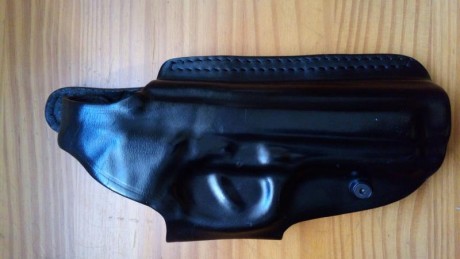 Hola, cambio funda de cuero de paisano (tres posiciones) para beretta 92...
Por otra para servicio para 01