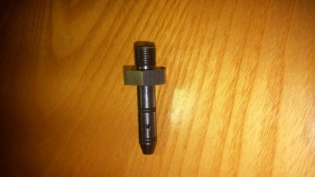 Hola amigos:
¿Me podéis indicar que paso de rosca tiene el adaptador de carga Quick-fill que llevan las 00
