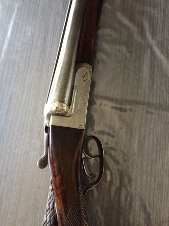 Buenas, un compañero vende las dos escopetas de su suegro. Se trata de una escopeta paralela modificada 12