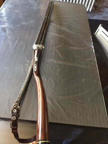 Buenas, un compañero vende las dos escopetas de su suegro. Se trata de una escopeta paralela modificada 10