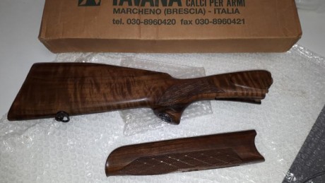 Rifle bettinsoli superpuesto se vende culata y guardamanos sin estrenar con nogal veteado muy bonito y 10