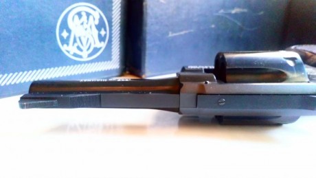 Hola compañeros, por hacer un poco de caja me quito la uníca arma que no uso, fue un capricho y lleva 22