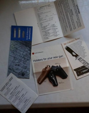 Hola compañeros, por hacer un poco de caja me quito la uníca arma que no uso, fue un capricho y lleva 32