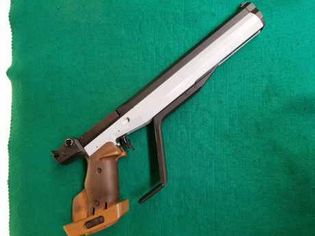Pistola para tiro de precisión de la prestigiosa marca alemana Feinwerkbau.
Pistola de acción por palanca 01
