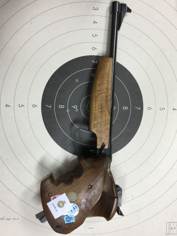 buenos días para aliviar mi armero vendo varias armas , detallo ;
- Smith wesson 4506 en calibre 45 en 41