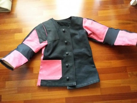 Esta en buen estado y no esta muy usada talla 54,precio 80€.
 trlf 653 61 88 15.

Cierro post. 02