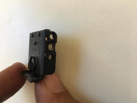 Saludo fuerte a los compañeros foreros. Busco chapa alza para mi walther gsp expert del 22lr. Alguien 01