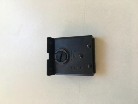 Saludo fuerte a los compañeros foreros. Busco chapa alza para mi walther gsp expert del 22lr. Alguien 00