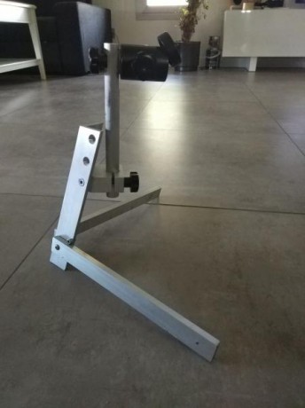 Hola compañeros,se vende trípode para visor para carabina tendido por 80 euros ,gracias de antemano 01