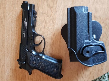 Vendo beretta super rebajada de precio solo por 120€. con unas características asombrosas, toda metálica 02