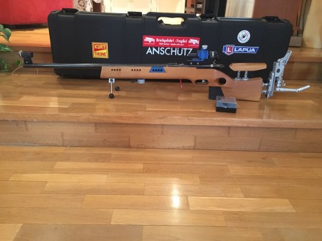  Buenas a todos

Un buen amigo vende los siguiente:

Carabina  Super Mach 54 serie X 
Cañon seleccionado. 02