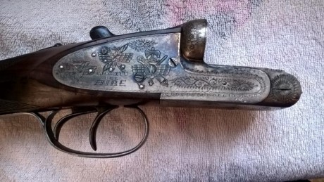 Se vende escopeta marca AYA que perteneció al Ejercito del Aire.
Es una escopeta antigua y que fue usada 00